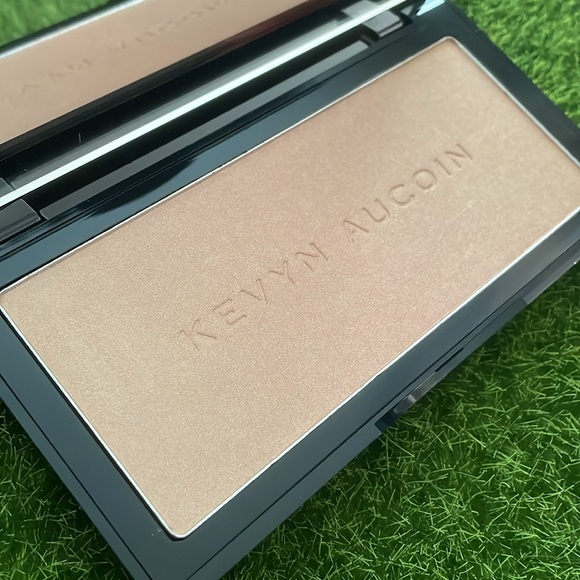🆕 Kevyn Aucoin The Neohighlighter in Sahara - Picture 3 of 4